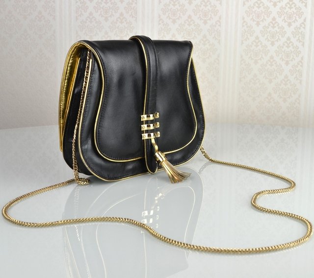 Bolsa Lilly Sarti Couro Preta na internet