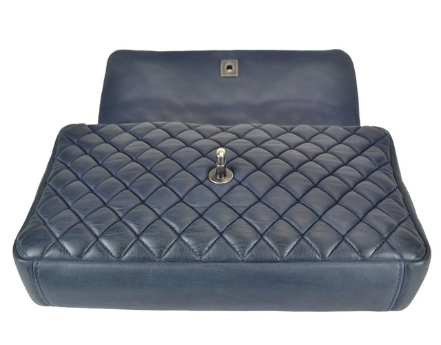 Bolsa Chanel New Bubble Flap Bag - loja online