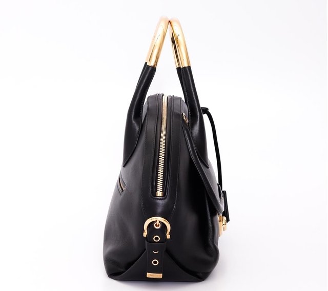 Bolsa Salvatore Ferragamo Fiamma Medium Satchel Preta