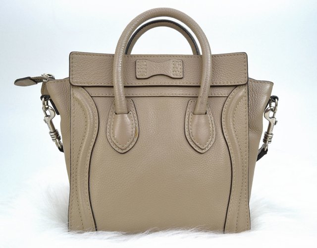 CELINE Nano Luggage na internet