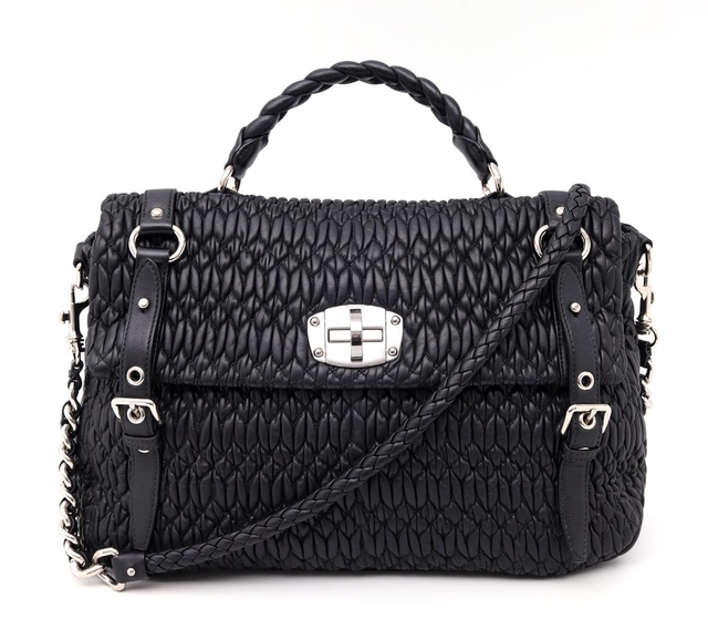 Bolsa Miu Miu Turnlock Top Handle Couro Nappa Matelassê