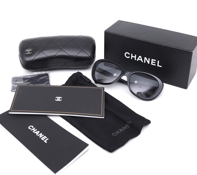 Óculos de Sol Chanel 5246 Polarizado - Paris Brechó - Artigos de Luxo Seminovos