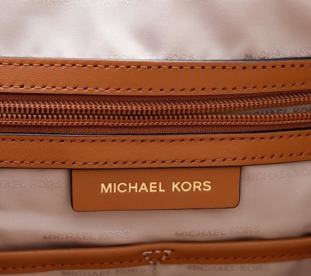 Bolsa Michael Kors Shoulder Monograma Jet Set Ébano - Paris Brechó - Artigos de Luxo Seminovos
