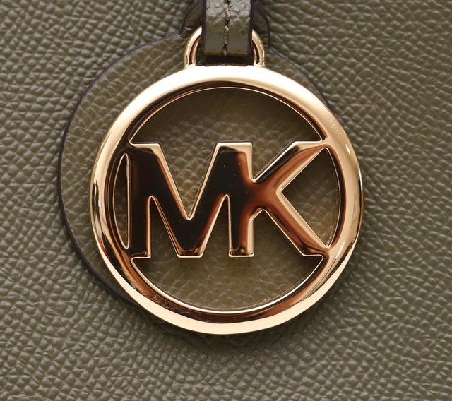 Bolsa Michael Kors Voyager Olive Tote - Paris Brechó - Artigos de Luxo Seminovos