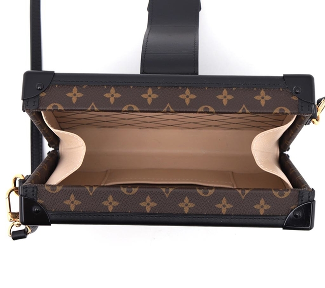 Bolsa Louis Vuitton Petite Malle Monograma - Paris Brechó - Artigos de Luxo Seminovos