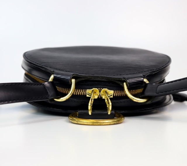 Mochila Louis Vuitton Mabillon Epi Preta - loja online