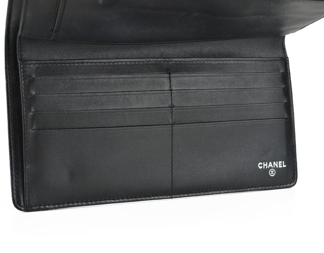 Carteira Chanel Couro Caviar CC Flap Preta - Paris Brechó - Artigos de Luxo Seminovos