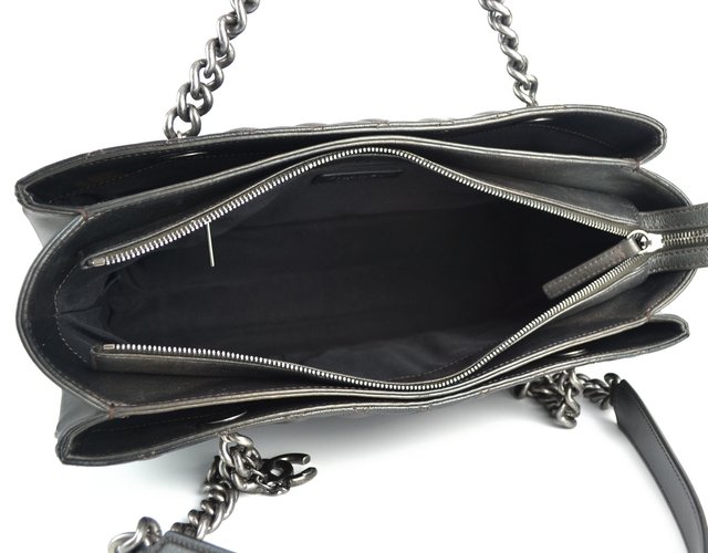 Chanel Shopping Tote Metalic Grafite - Paris Brechó - Artigos de Luxo Seminovos