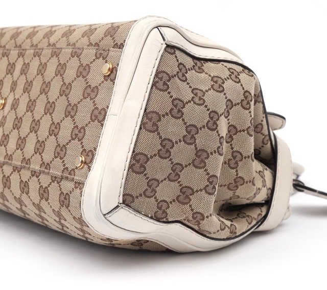 Gucci Beige/White GG Canvas Running Tote - comprar online