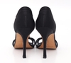 Sapato Manolo Blahnik Cetim Preto c/ Pedras - comprar online