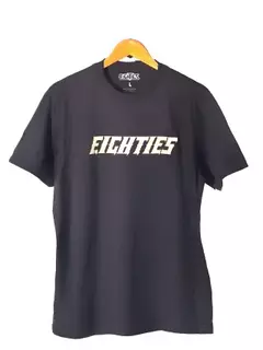 REMERA EIGHTIES SPIKE LOGO TEE (TSHEIG025) en internet
