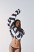 PRE-ORDER – BUZO OVER RAYAS MARRON on internet