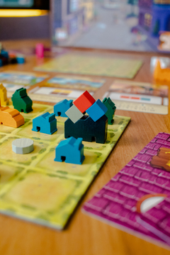Tiny Towns - Caixinha Boardgames