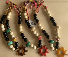 Collar Lidhia en internet
