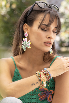 aros Malim white verde amarillo y rosa en internet
