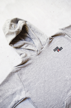 BUZO HOODIE - GOOD VIBES - GRIS MELANGE en internet