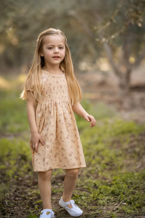 Vestido en gasa de algodón estampado exclusivo con canesú elastizado Miel Articulo: 45067813 - comprar online