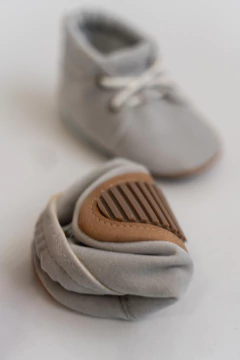 Botita Alerce gamuza gris