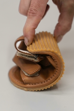 Sandalias Birk Suela Cuero - comprar online