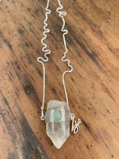 Cristal bruto e Quartzo verde - Laura Homrich | feelings