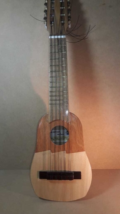 Charango artesanal - Tapa pino macizo - N°2