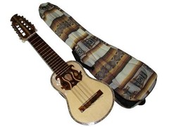 Charango artesanal - caja tallada - con funda - buy online