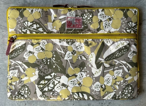 Funda Notebook Laura Tostado - comprar online