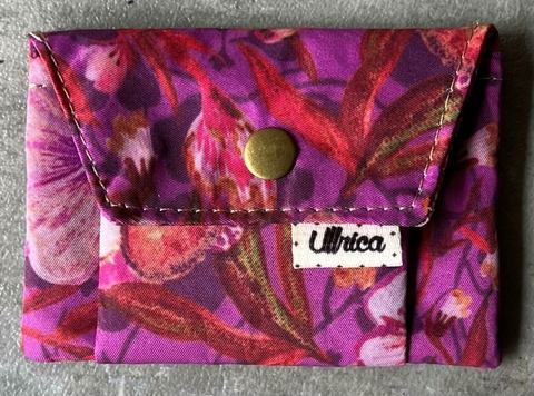 Monedero Frida Pensamiento Rosa - comprar online