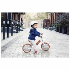 Bicicleta de equilíbrio Zoom da Mima na internet