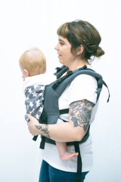 Mochila toddler gris con estrellas - Fulares & Mochilas Portabebes | Calidad & Variedad | Koalita