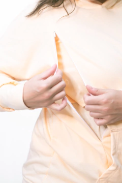 Buzo con 2 cierres durazno (Solo talle XL) en internet