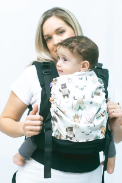 Mochila estándar negra con carpitas