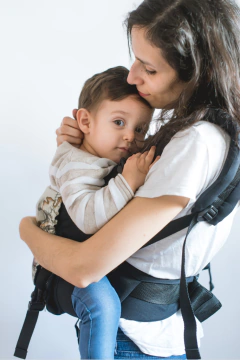Mochila estándar negra con mapamundi beige - Fulares & Mochilas Portabebes | Calidad & Variedad | Koalita