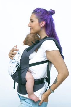 Imagen de Mochila estándar gris con carpitas azules