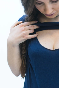 Remera clásica azul manga corta en internet