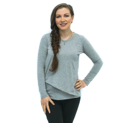 Remera diagonal gris manga larga