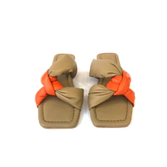 ZUECO CHATO CON NUDO (DE-ARIANA61) en internet