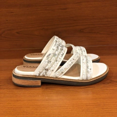 ZUECO TIRAS CON PIEDRAS (VIA-LEIA01) - comprar online