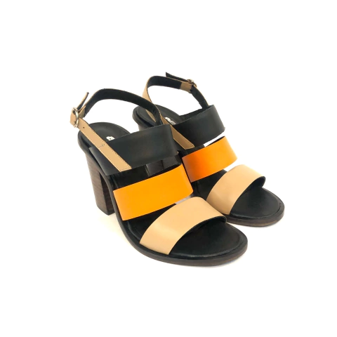 SANDALIA 3 TIRAS COMBINADAS (AM-AINHOA-MU)