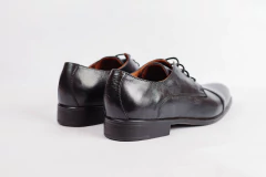 ZAPATO CON RECORTE EN LA PUNTA CON CORDON (FAU-MADRID/R10) en internet