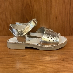 SANDALIA CALADA CON PICADO (MA-I7953-80) - comprar online