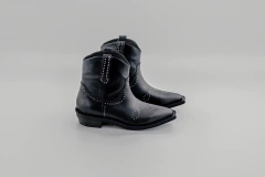 TEXANA CORTA CON TACHAS (DE-ARTEMISA10) - comprar online