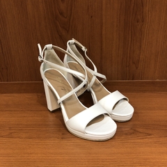 SANDALIA CON PLATAFORMA (MIN2914-01)