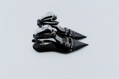 CHATA CERRADA EN PUNTA CON PULSERAS (DE-MONACO10) - comprar online