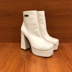 BOTA CORTA CON PLATAFORMA (MC-CORY06)