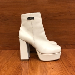 BOTA CORTA CON PLATAFORMA (MC-CORY06) - comprar online