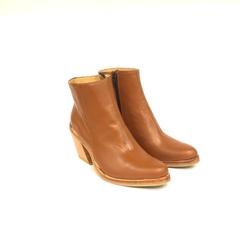 BOTA CLASICA TACO ANCHO (CRI418-57)