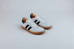 ZAPATILLA TIRAS LATERALES CON CORDON (EA-MARTIN01)