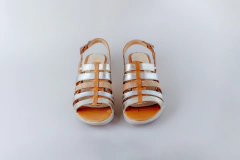 SANDALIA MULTITIRAS CON CAMARA (CRI315-57) en internet