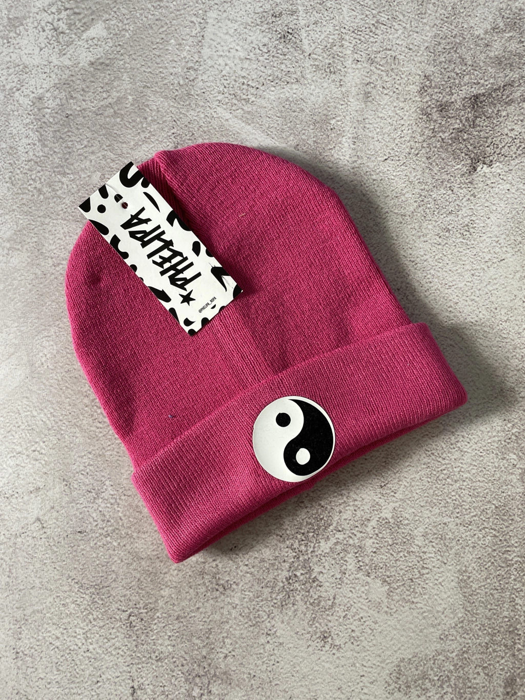 GORRA LANA YINYAN FUCSIA
